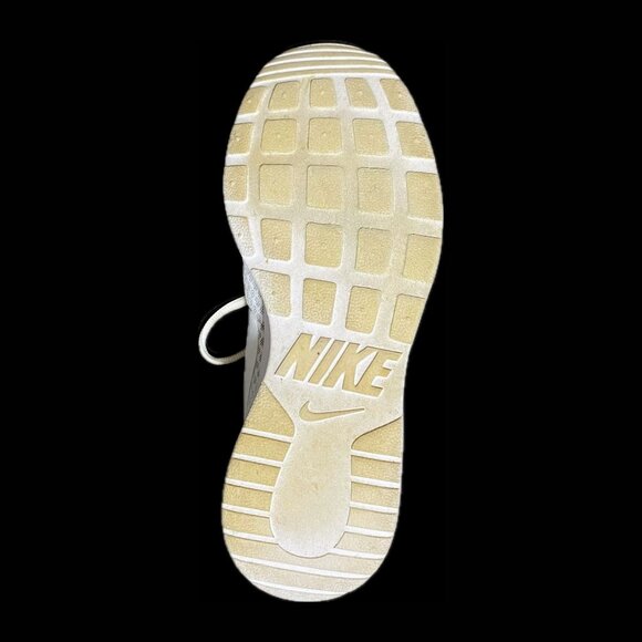 Nike Tanjun White Women's | Sleek Comfort Icon | Size 7.5 - Picture 3 of 4